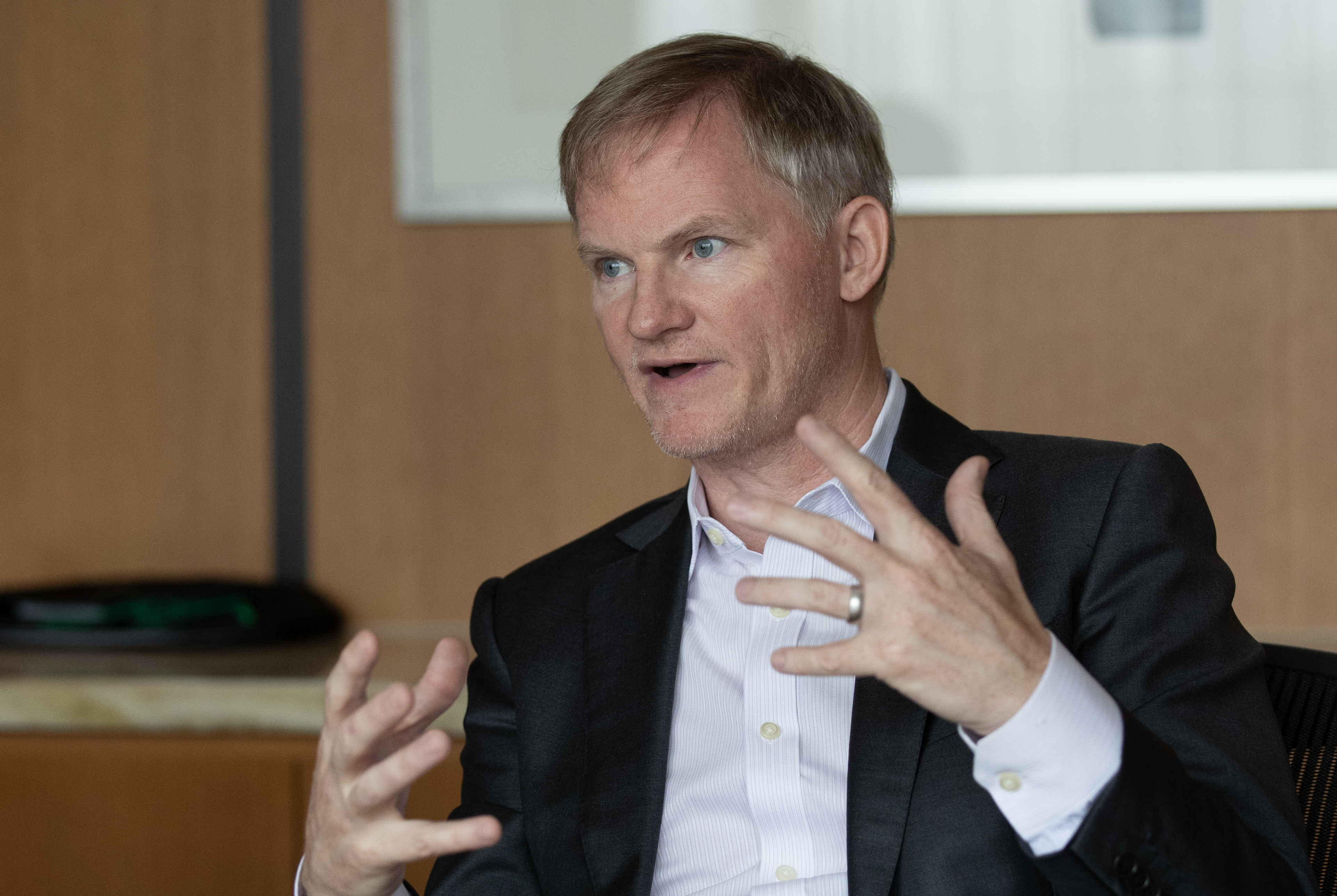 FTX 가상자산 매각 앞두고… 비트코인 한때 2만5000달러 선 무너져