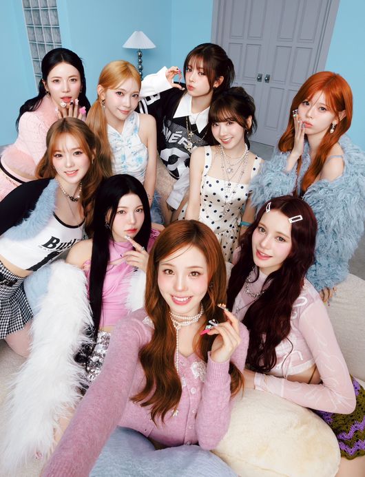 NiziU's Tokyo Budokan Concert to Screen in Seoul Cinemas