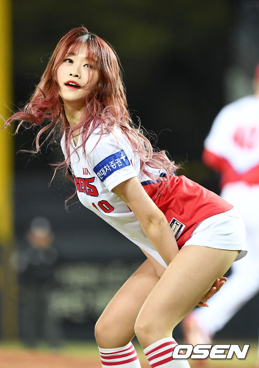 사진]KIA 정가예 치어리더,'사랑스러운 섹시댄스'