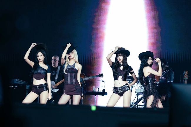 BLACKPINK Concludes World Tour in Hong Kong Finale