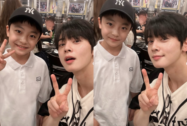 Cha Eun-woo's Pre-Enlistment Selfie Revealed at Wrap Party