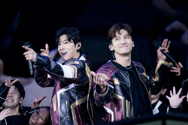 K-Pop Fills Tokyo With 400,000 Fans