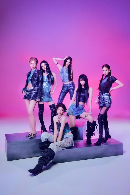 izna's 'Power Dreamy' Comeback With 'SET THE TEMPO'
