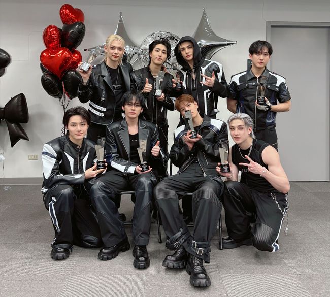 アイドル StrayKids STRAY KIDS SKZHOP HIPTAPE 合(HOP) Album ACCORDION Ver/CD+PhotoBook