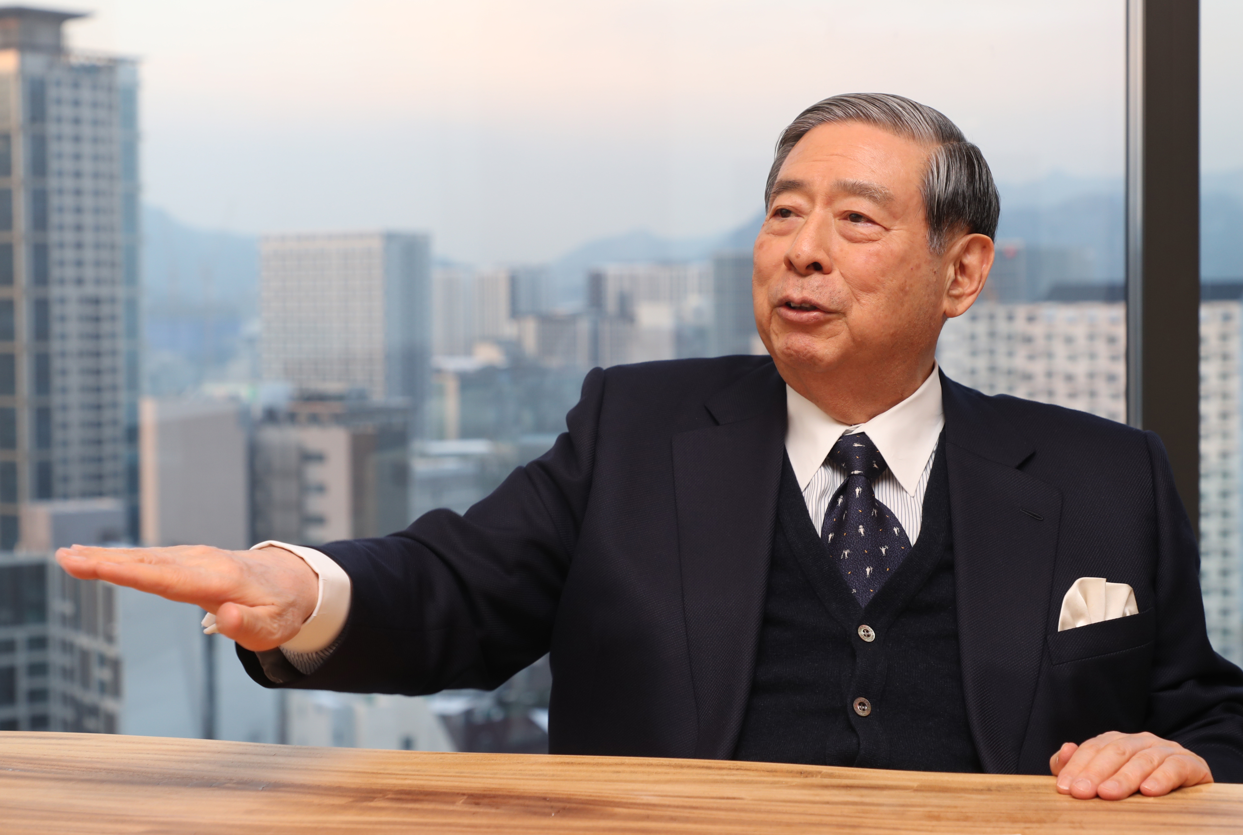 여윳돈은 도쿄 도심 맨션에 투자… 가상 화폐도 유망”