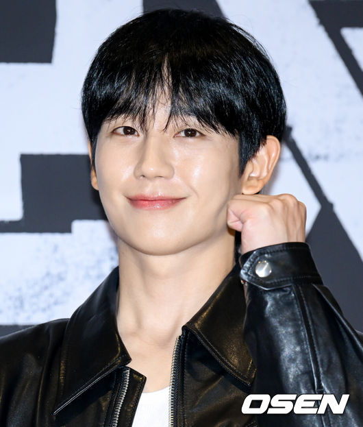 Jung Hae-in Praised for Loyalty to Friends Amid Scandal