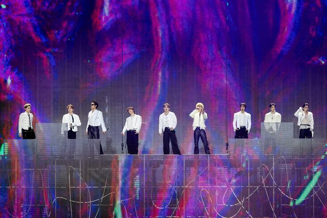 SEVENTEEN Proves Might as K-Pop Live Powerhouse