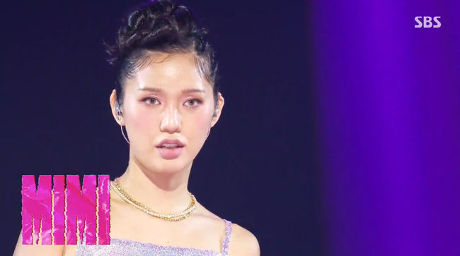 Mimi's 11-Year Solo Debut: DJ, Bold Energy