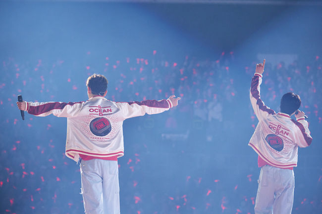 アイドル  World  Man1st StadiumLiveBluRay TVXQ's Record Nissan Stadium Concert After 8 Years