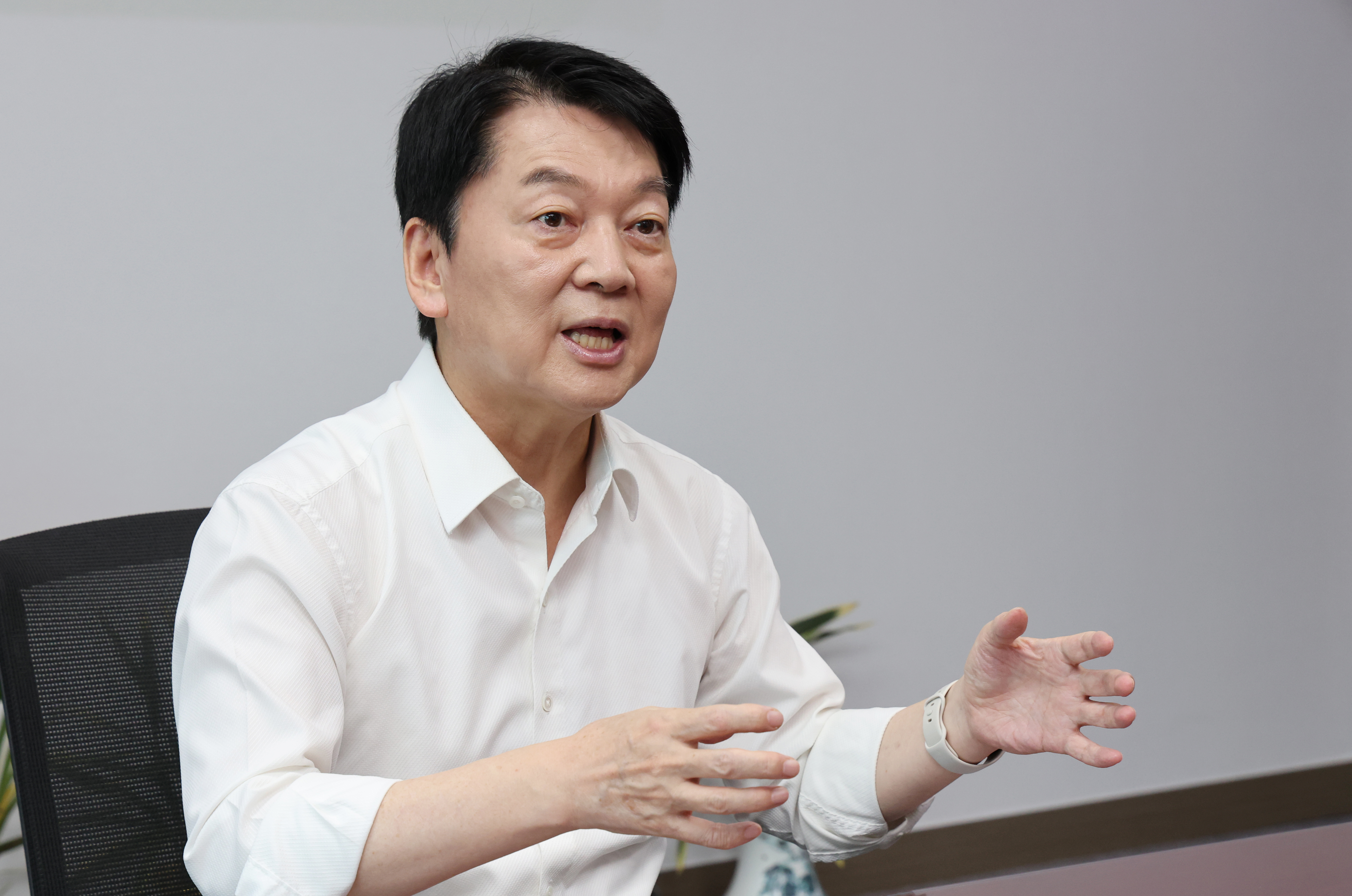 Joo-young Kim (@jooyoung.kim.129) • Facebook, image size:5472x3628