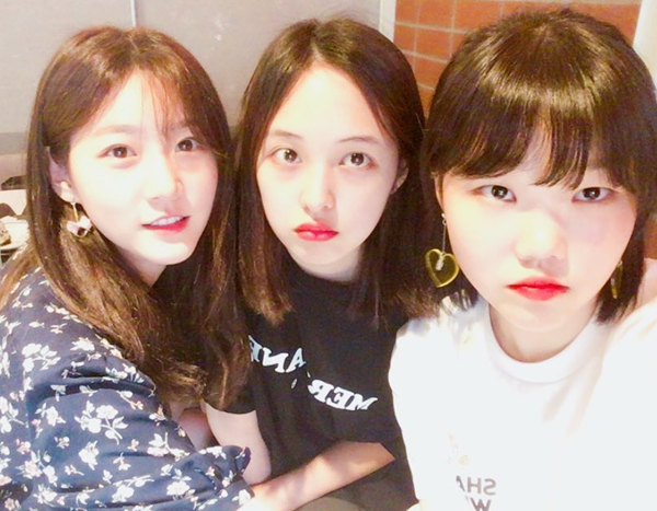 김새론 얼싸 