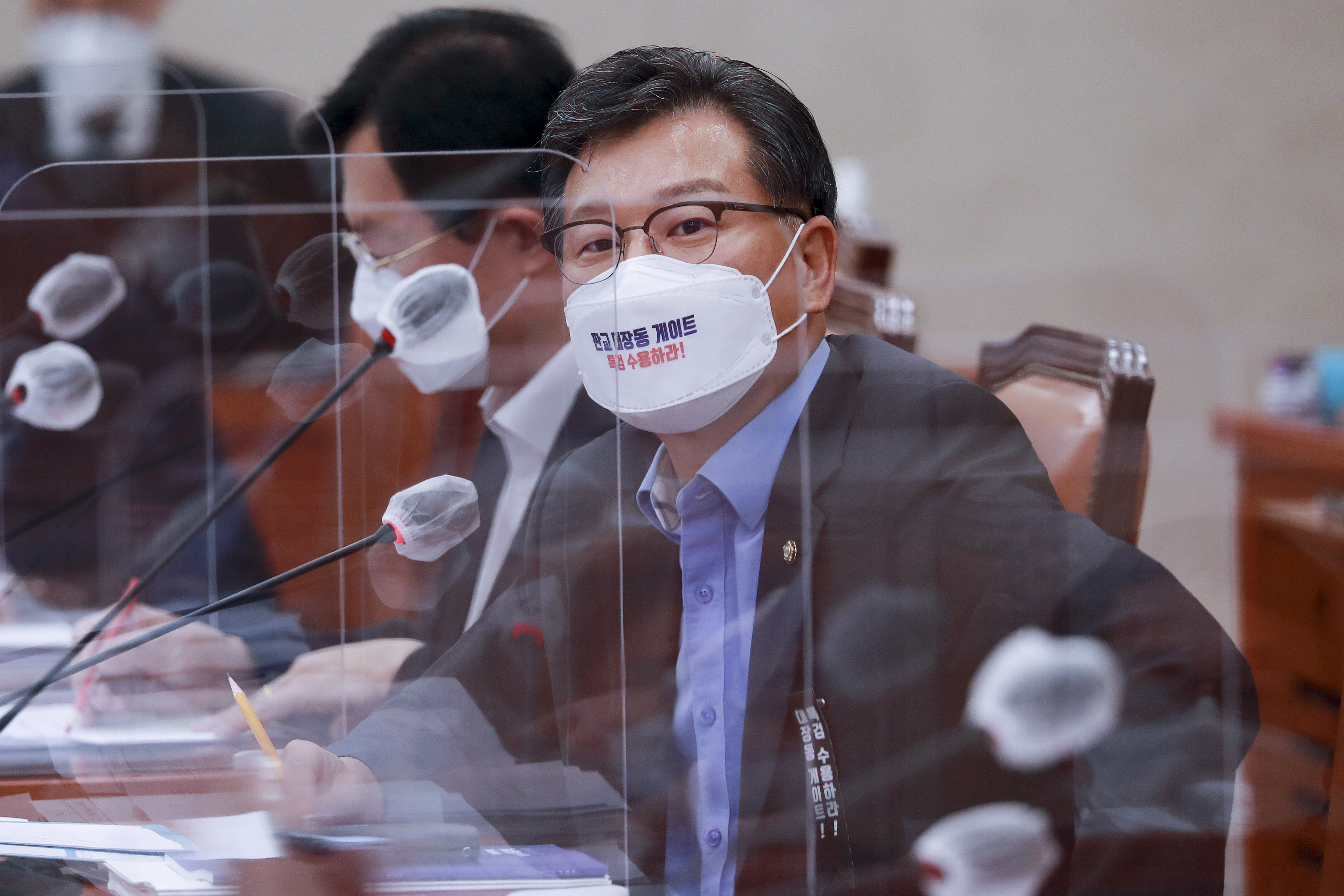 이재명 “남북통일 지향, 이미 늦었다…대북지원은 효율성 문제”
