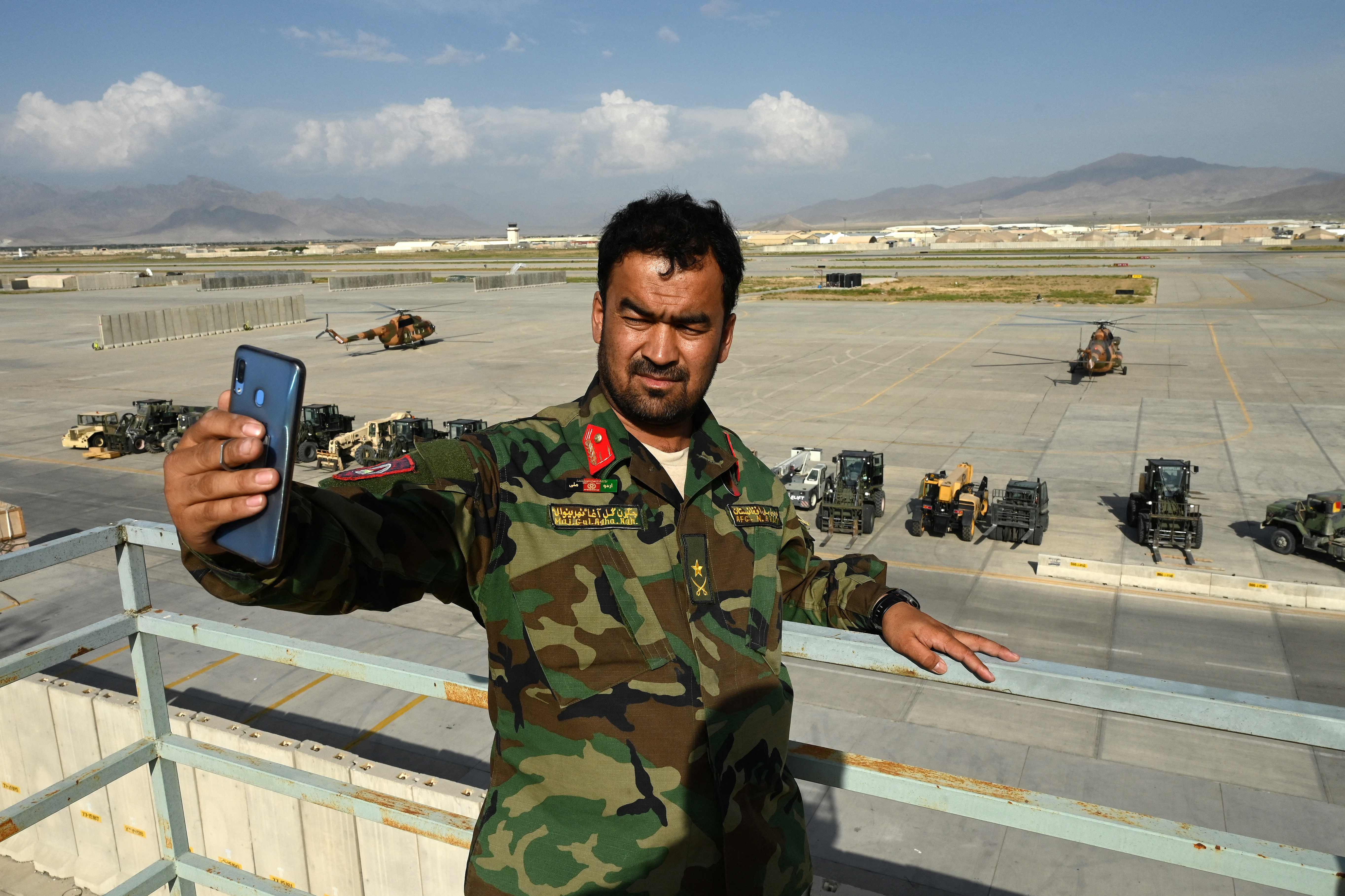 아프간 군인