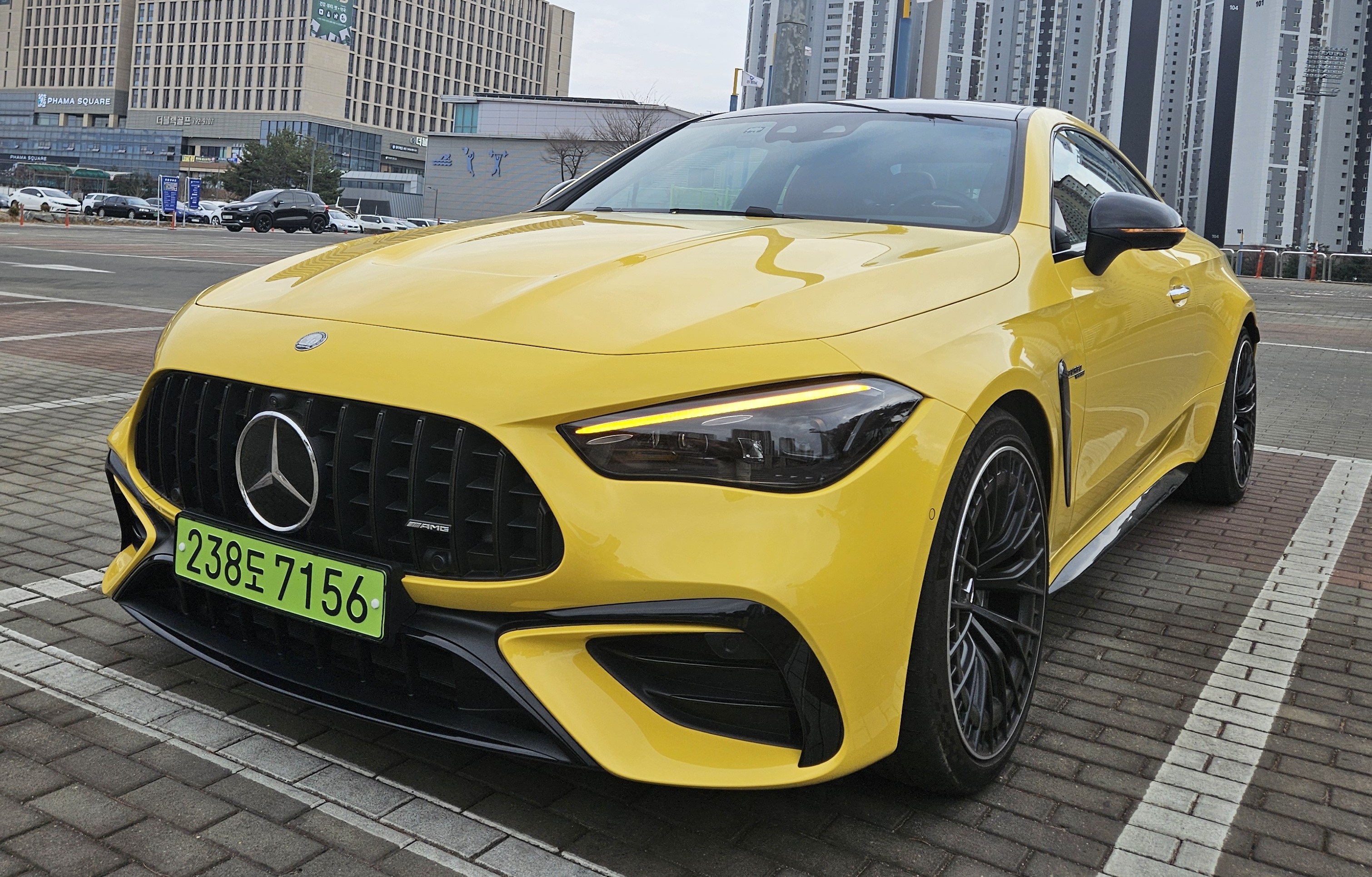 メルセデス・ベンツAMG CLE 53発売 走行性能と日常性両立 価格1億770万