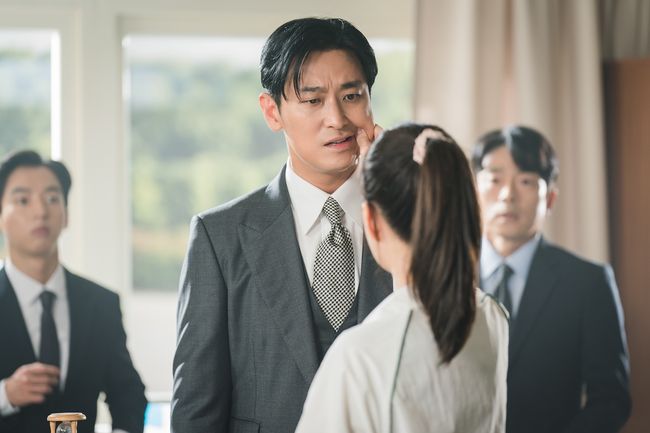 After 18 Years Since 'Princess Hours', Will Ju Ji-hoon Shine in His Romantic Comedy Return?