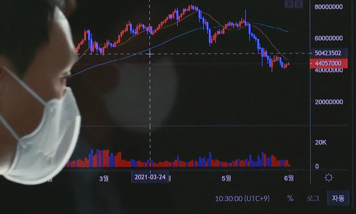 단독]가상화폐 투자자들 “예치금 돌려달라”....업비트에 수억원대 집단소송 - 조선비즈