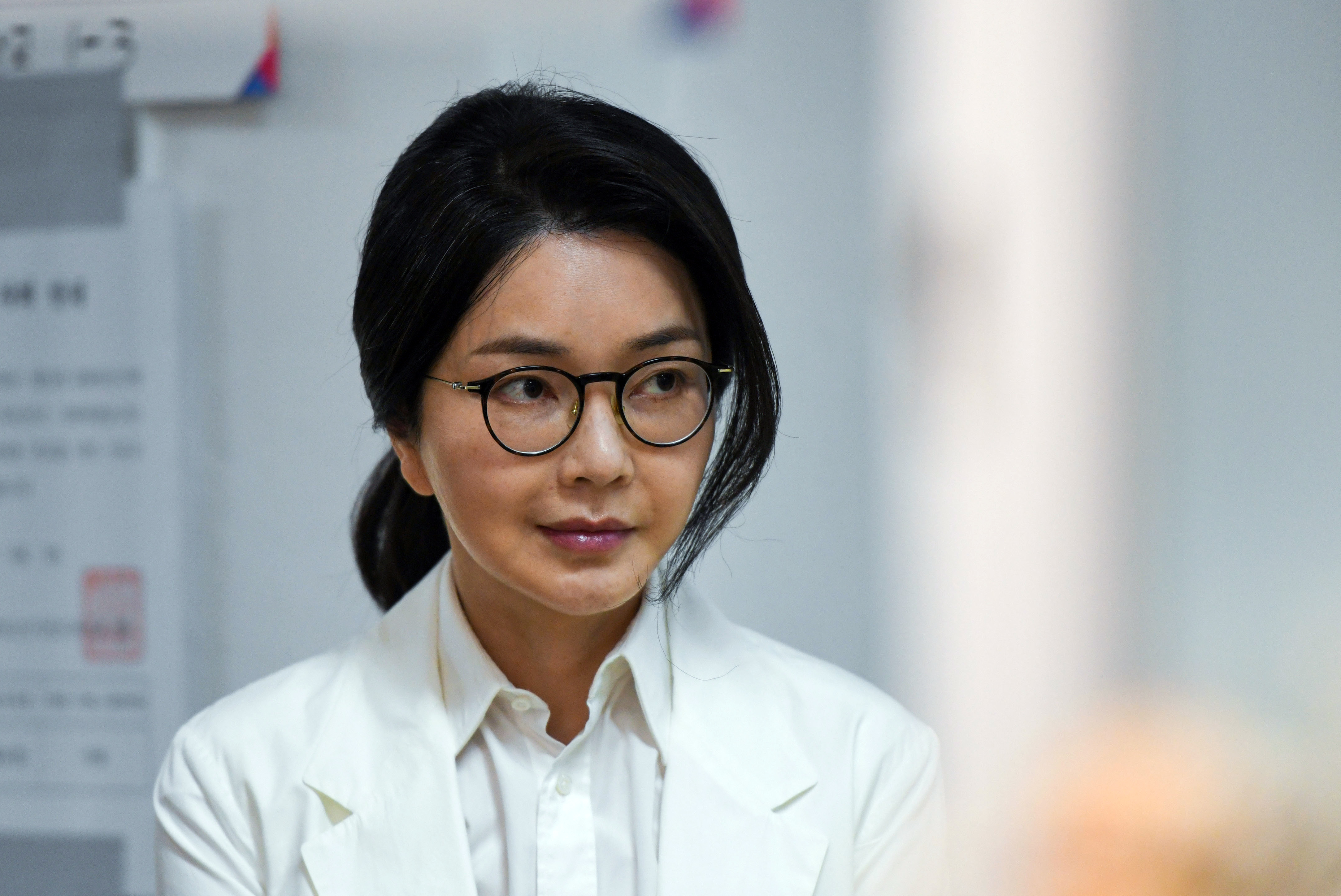 Arrest Warrant Issued for Kim Mo, Alleged Butler of Kim Geon-hee Amid Ongoing Investigation