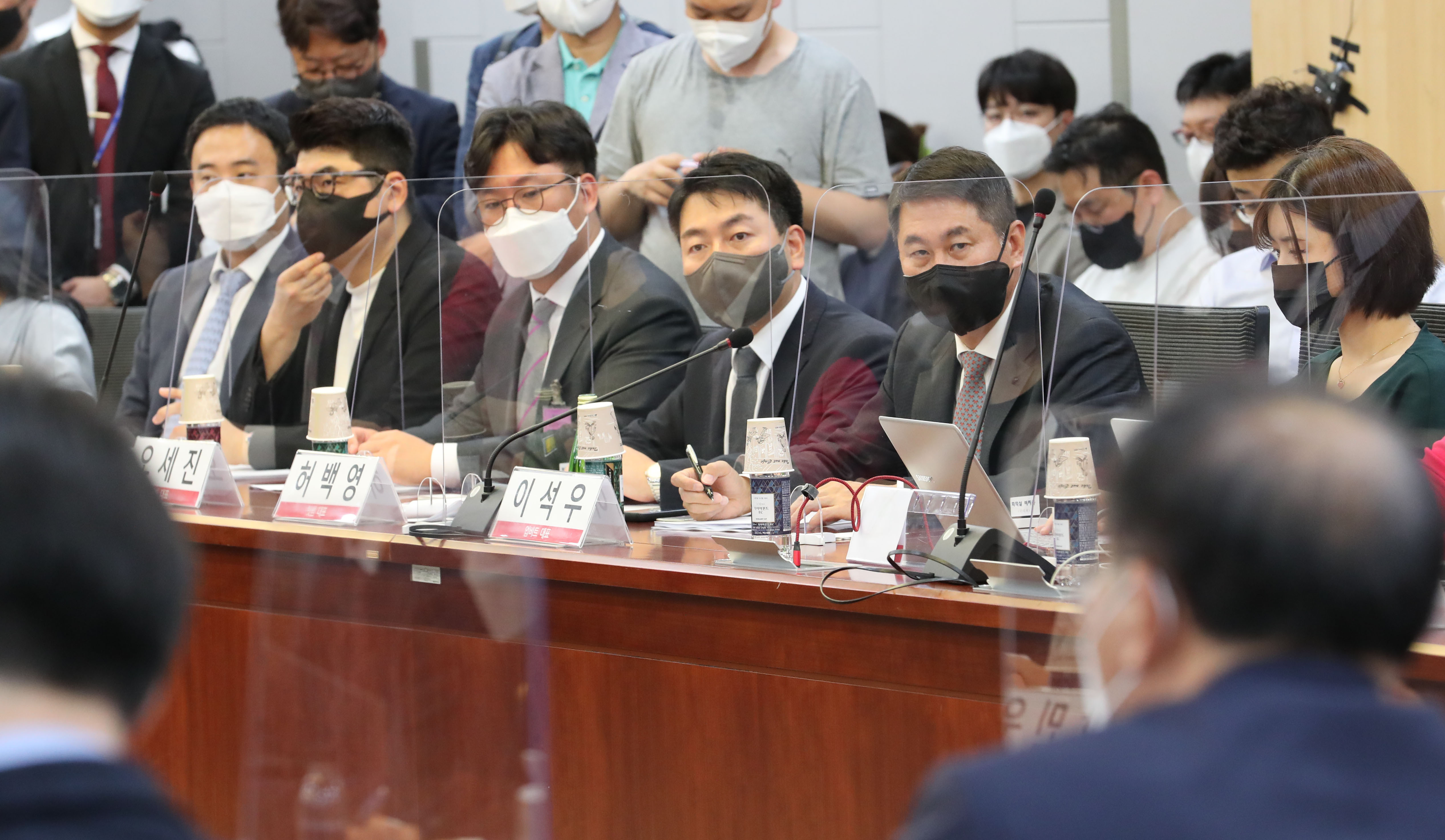 합의된 코인만 상장 및 폐지”… 국내 5대 거래소 공동 협의체 구성 - 조선비즈