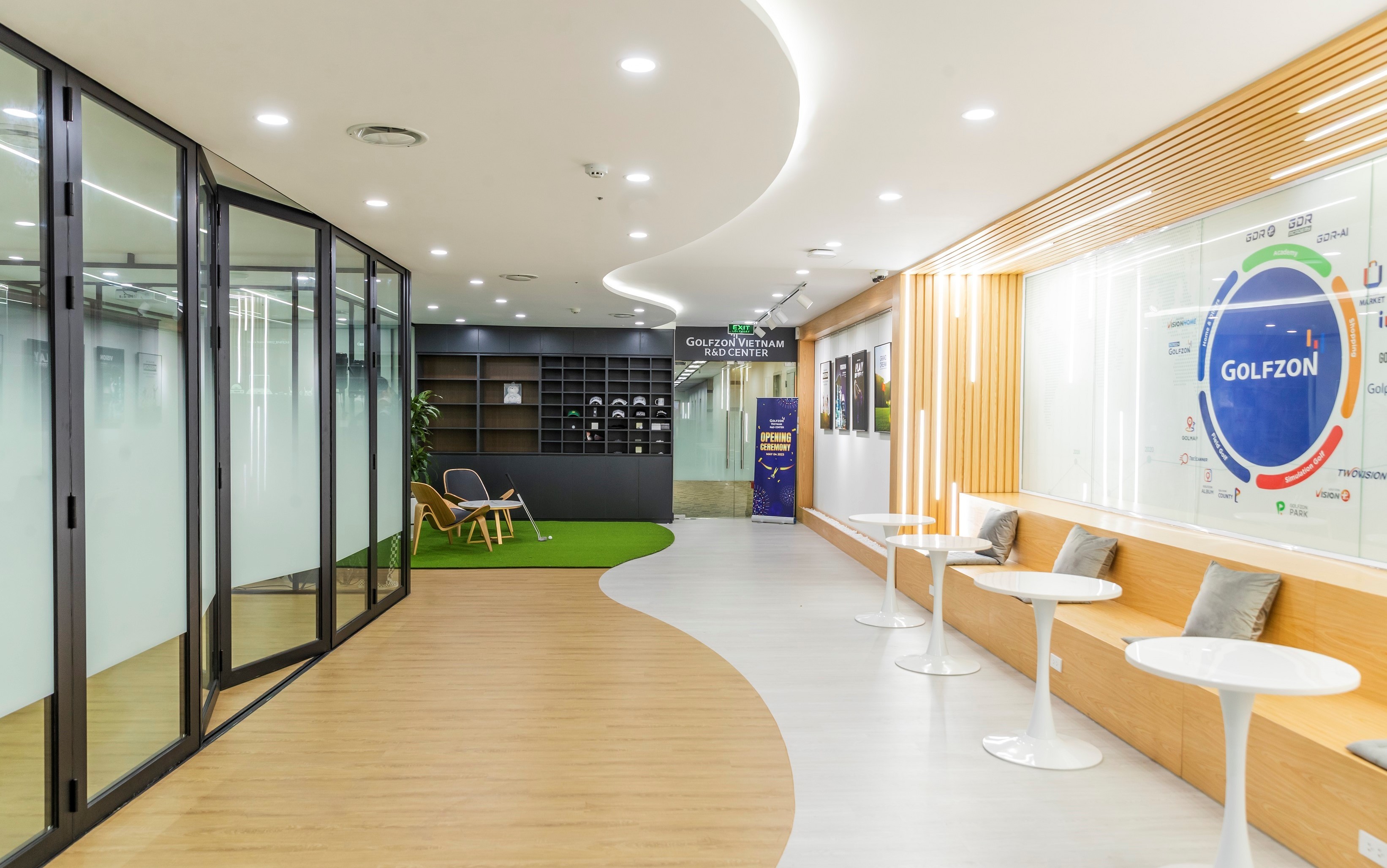 NH투자증권 “골프존뉴딘홀딩스, 지배구조 최상단 기업...저평가 매력” - 조선비즈