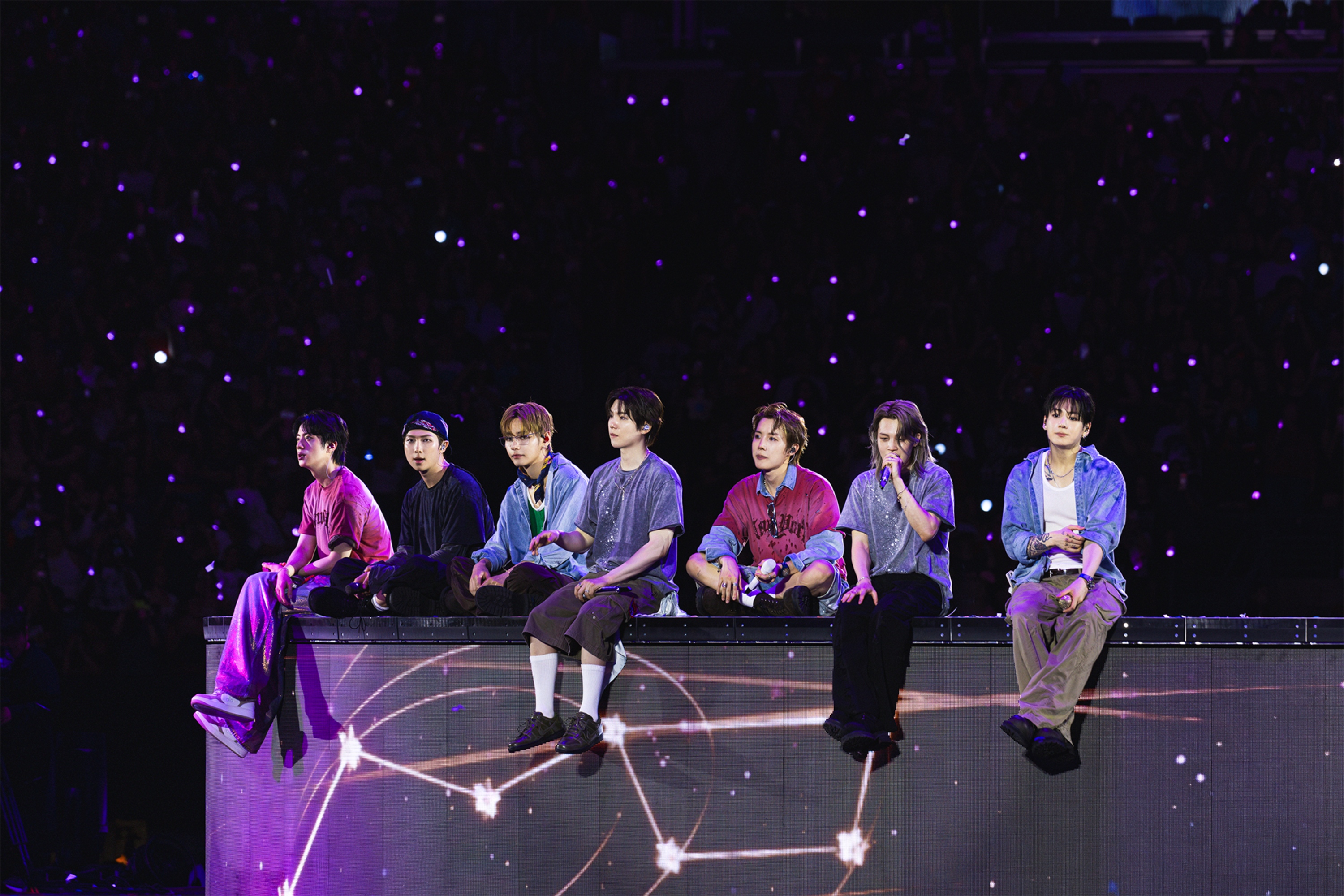 BTSアリラン累計5980億ウォン売上達成 ビルボード7月トップツアー2位