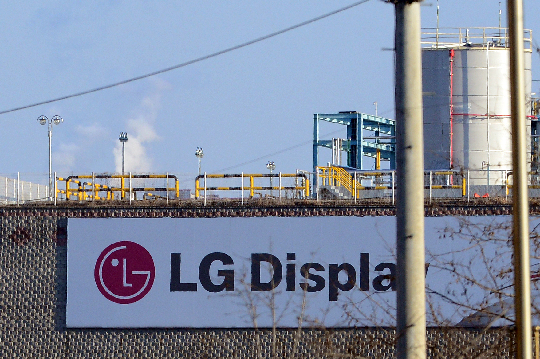 LG디스플레이, 작년 영업손실 2조850억원…역대급 혹한기 왔다 - 조선비즈