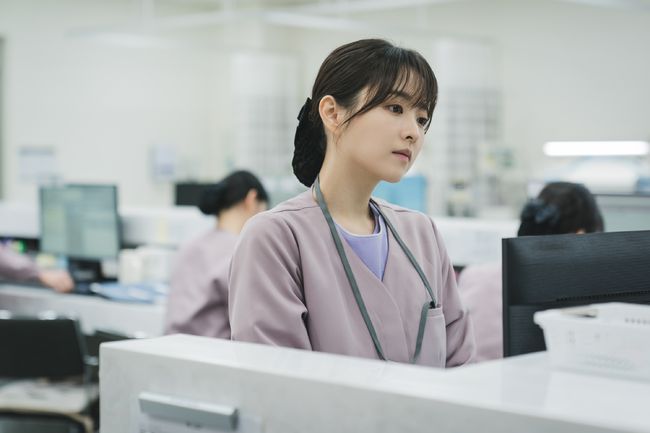 Park Bo-young Discusses Her Third Role as a Nurse in 'Lighting Store' at Disney Showcase