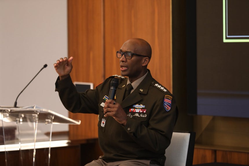 駐韓米軍司令部　UCJ5 計画戦略部チャレンジ 在韓米軍司令官が戦作権転換に新基準提示 北朝鮮脅威で目標時期難航