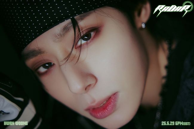 ★Hei★ [ONEUS Hwanwoong wearing] [sv925] jingle onetouch ea Hwanwoong of Oneus showcases abs and sporty style ahead of