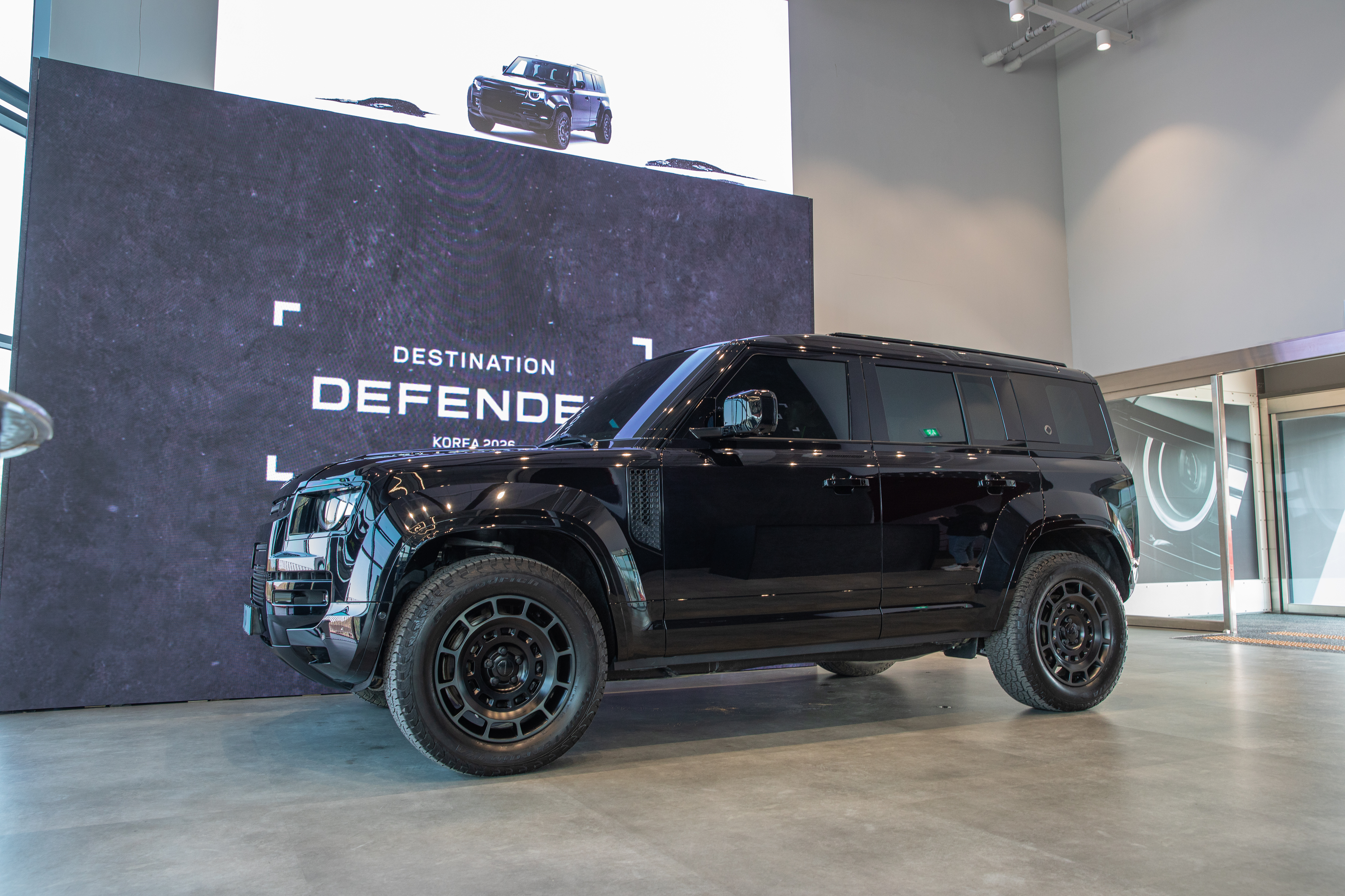 Defender Octa Black blends 6D handling with V8 power for Korea