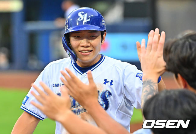 Ko Ji-yong announces divorce after two years, cites son's