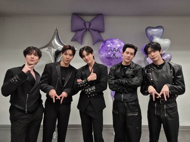 K-POP・アジア AAA 10th ANNIVERSARY BEST 250px-AAA_-