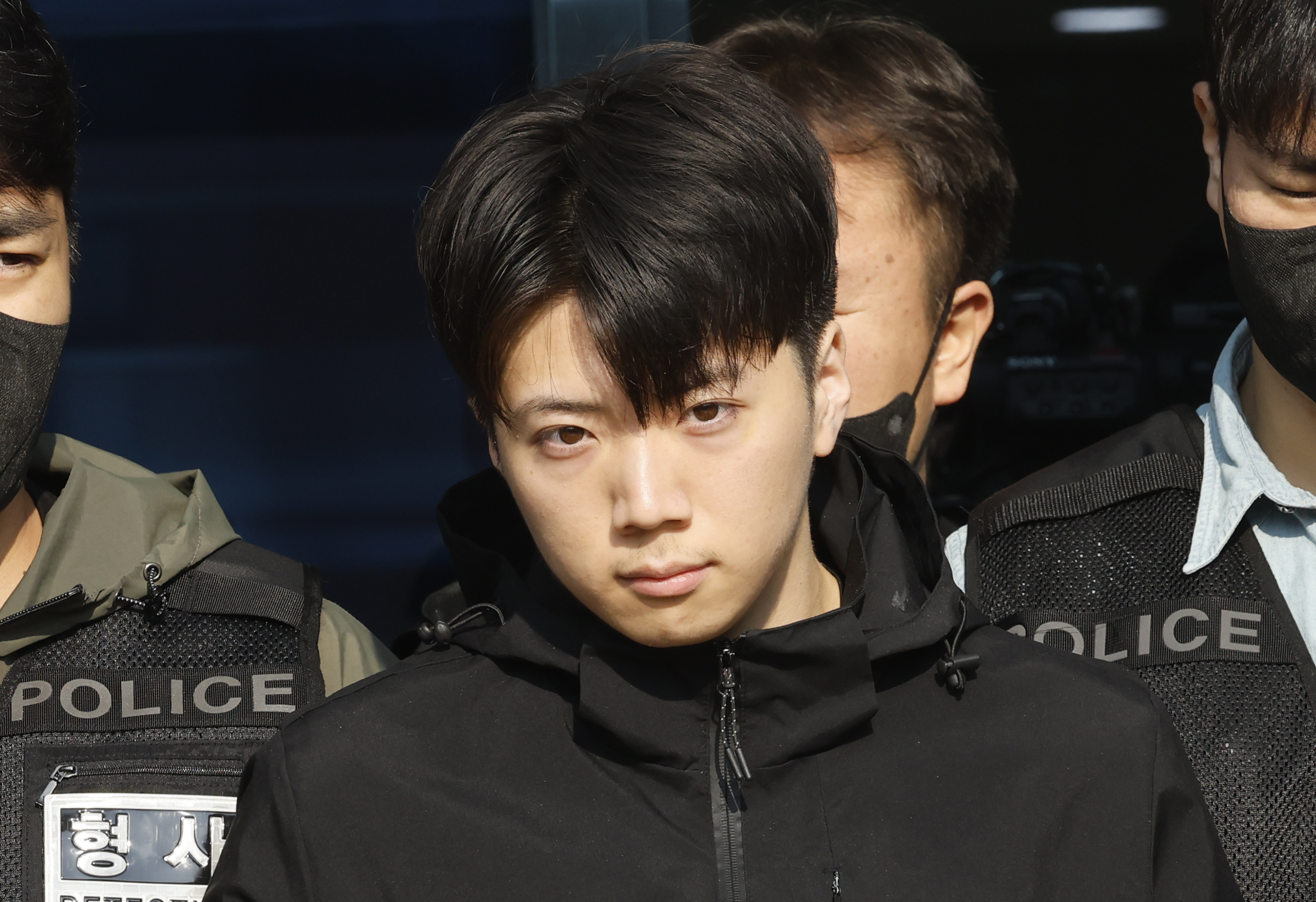 警察が証拠隠滅容疑でチャン・ユンギ元捜査班長の逮捕状請求 - ChosunBiz
