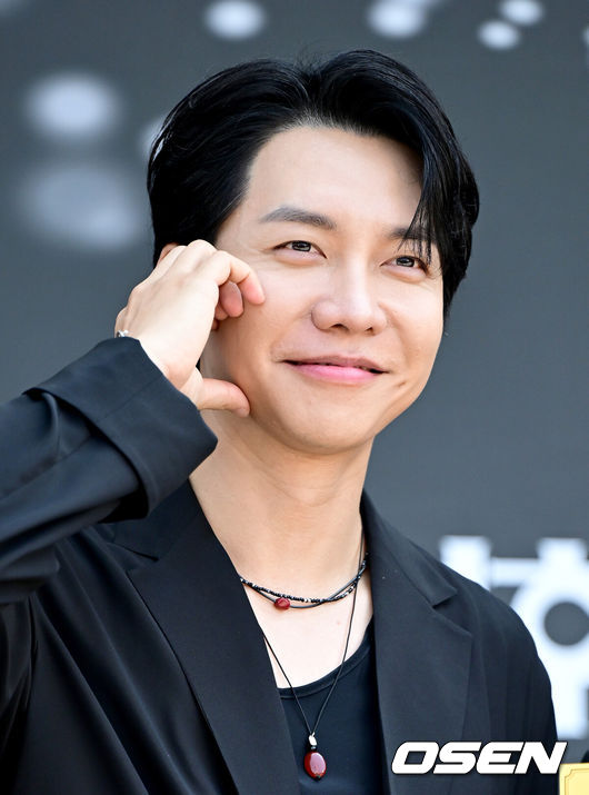 Lee Byung-hun wins Lifetime Achievement Award at Toronto Film