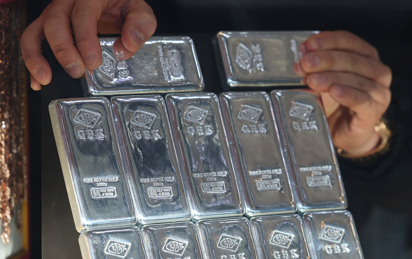 銀価格急騰 需要拡大と供給逼迫で上昇続く - ChosunBiz