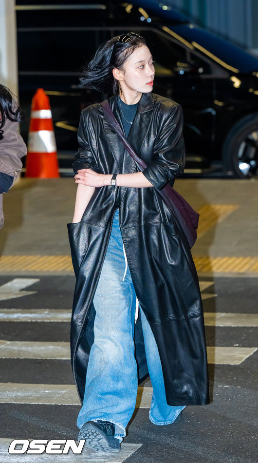 Photo] aespa Winter exudes chic charm - CHOSUNBIZ