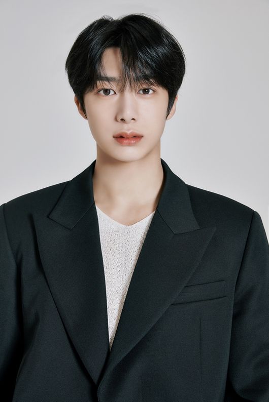 MONSTA XヒョンウォンASEA2026で2年連続メインMCに選出 - ChosunBiz