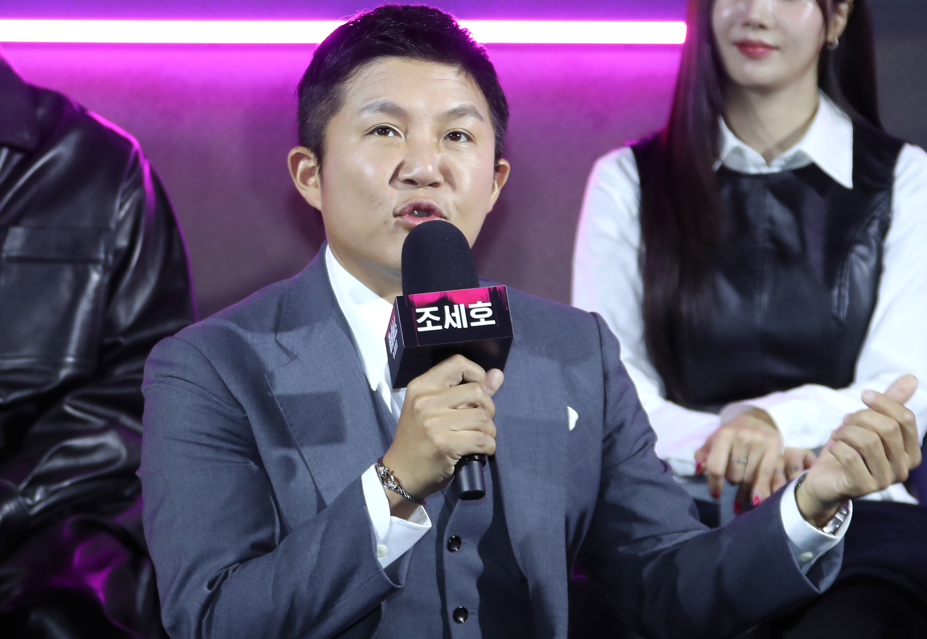 チョ・セホ暴力団親交疑惑を事務所が否定法的対応検討 - ChosunBiz