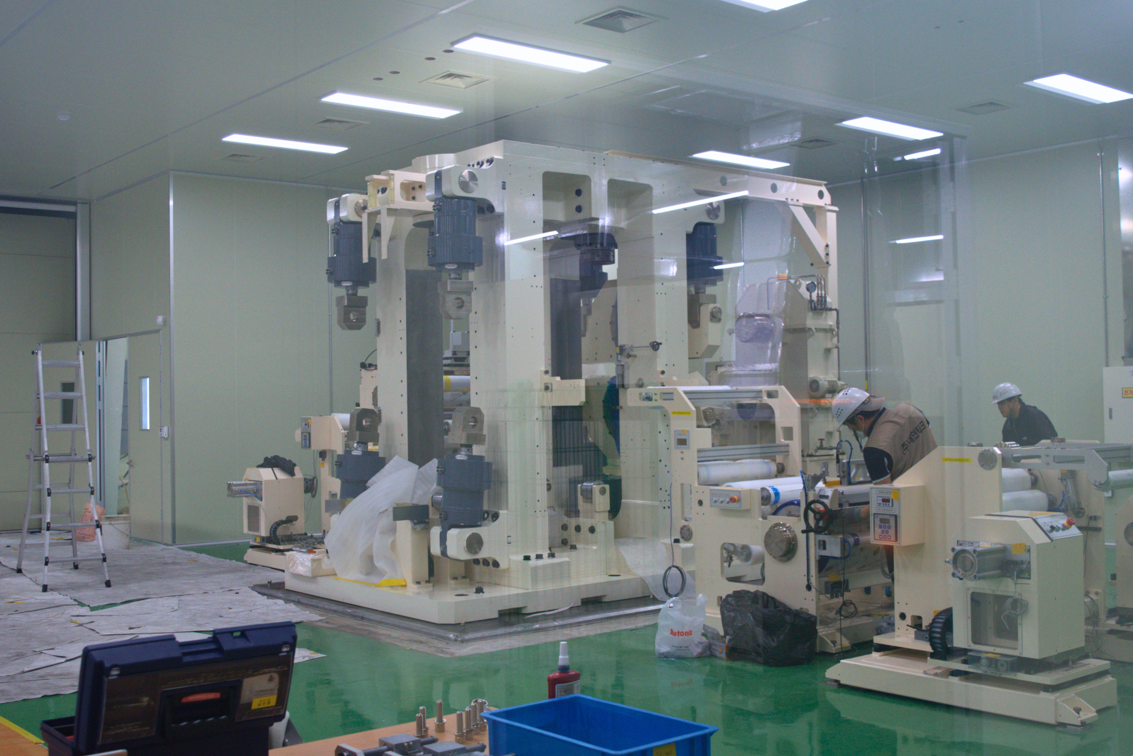 [르포] 엠플러스, 건식 공정 도입으로 기술 고도화… 연매출 50% 이상 성장 목표 - 조선비즈