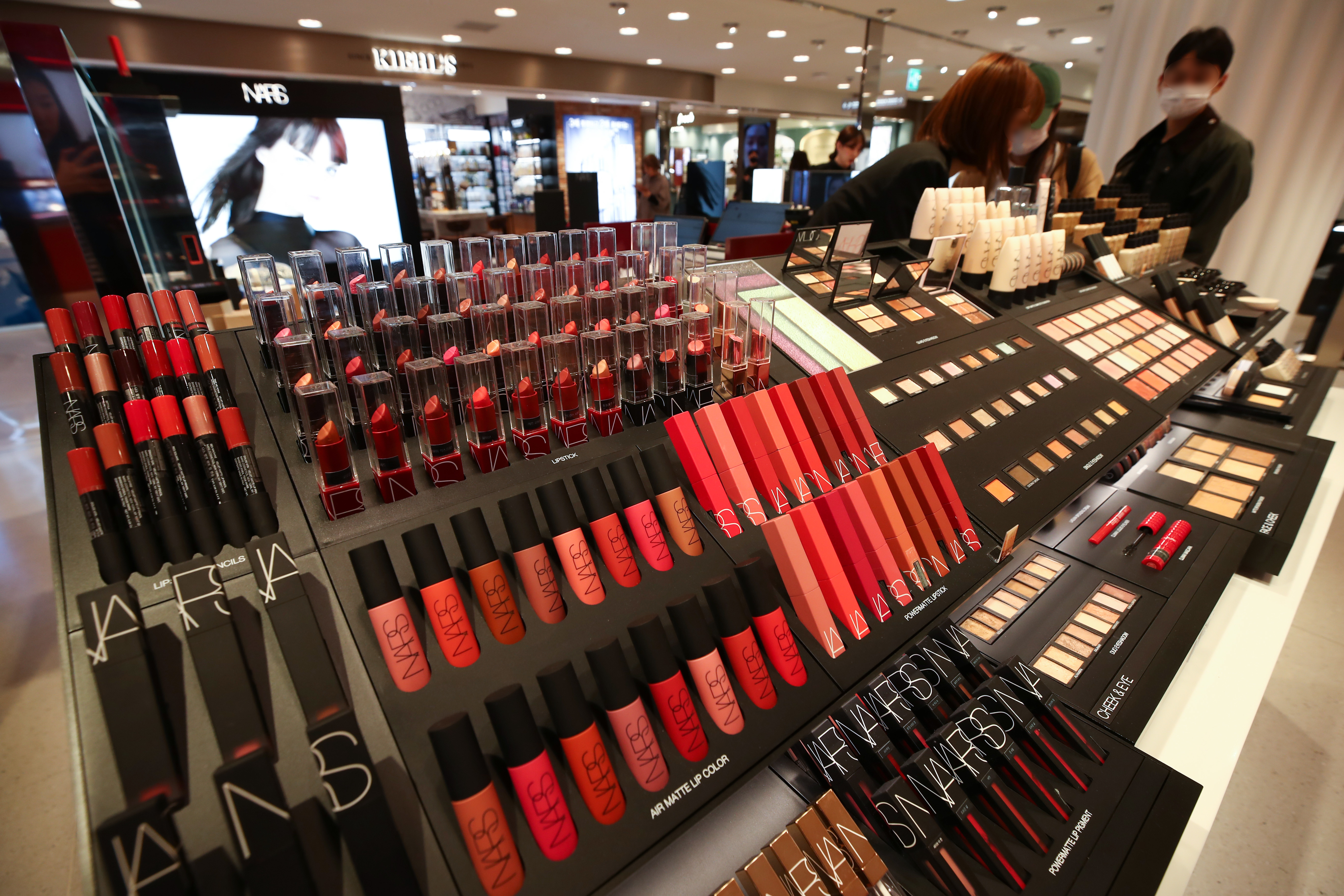 특징주] 실적 개선된 화장품주, 주가도 상승세 - 조선비즈