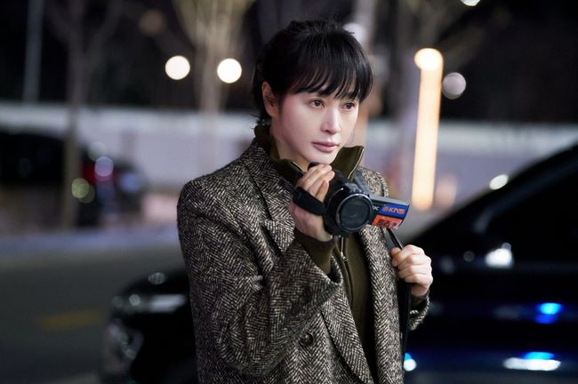 Kim Hye-soo Discusses 'Trigger' and the Impact of Fake News at Disney Showcase