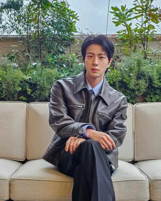 BTS Jin showcases stunning looks, J-Hope humorously questions