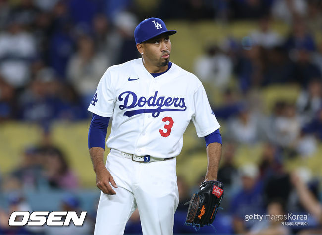 Edwin Díaz accepts demotion after 11.85 ERA slump, aims to reclaim