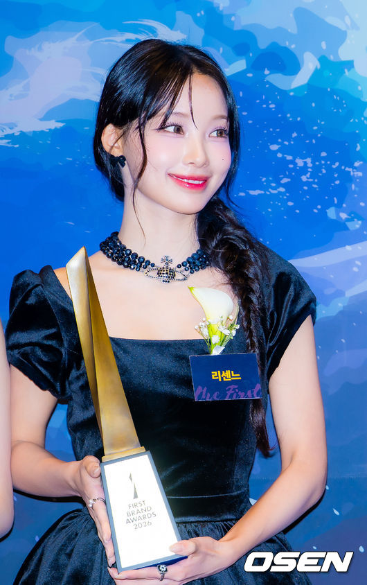 Lee Young-ji loses 92-hour smartphone ban ramen challenge on