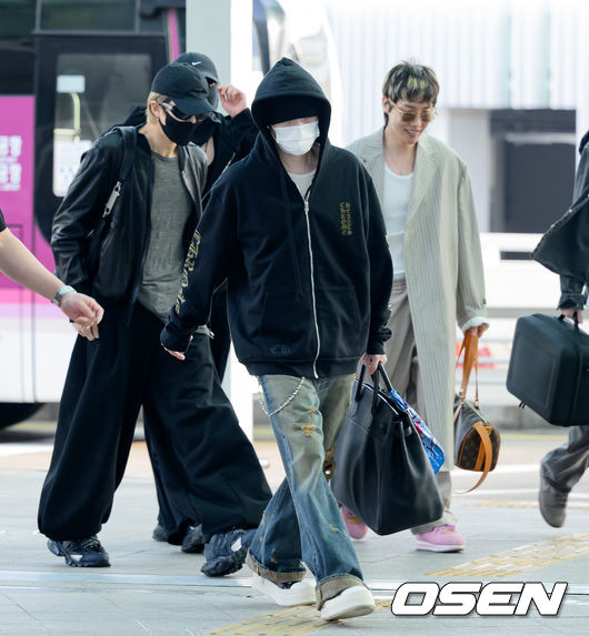 Photo]BTS Suga steps forward - CHOSUNBIZ