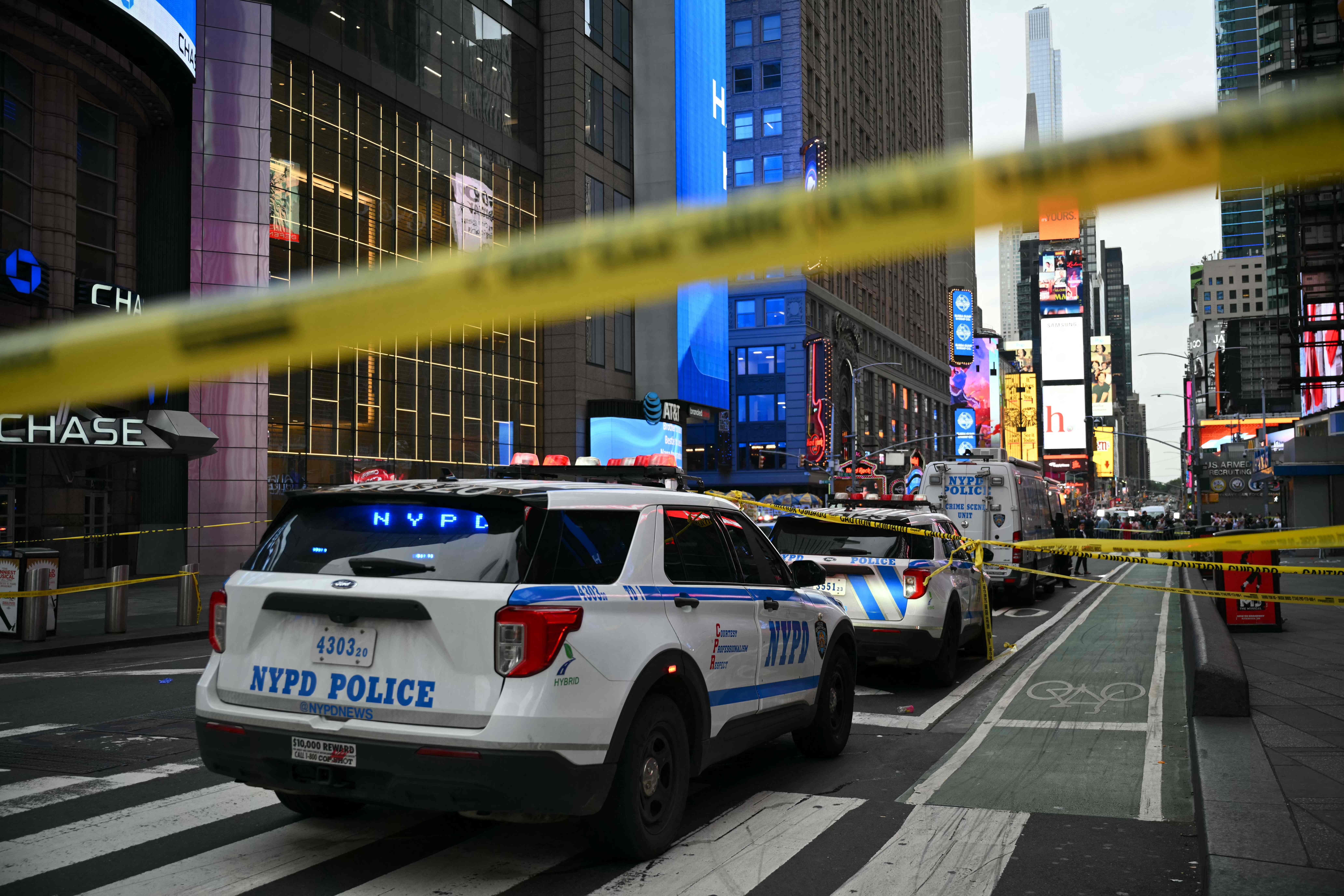 タイムズスクエア刺傷でBoA副社長死亡 NY警察が容疑者射殺 - ChosunBiz