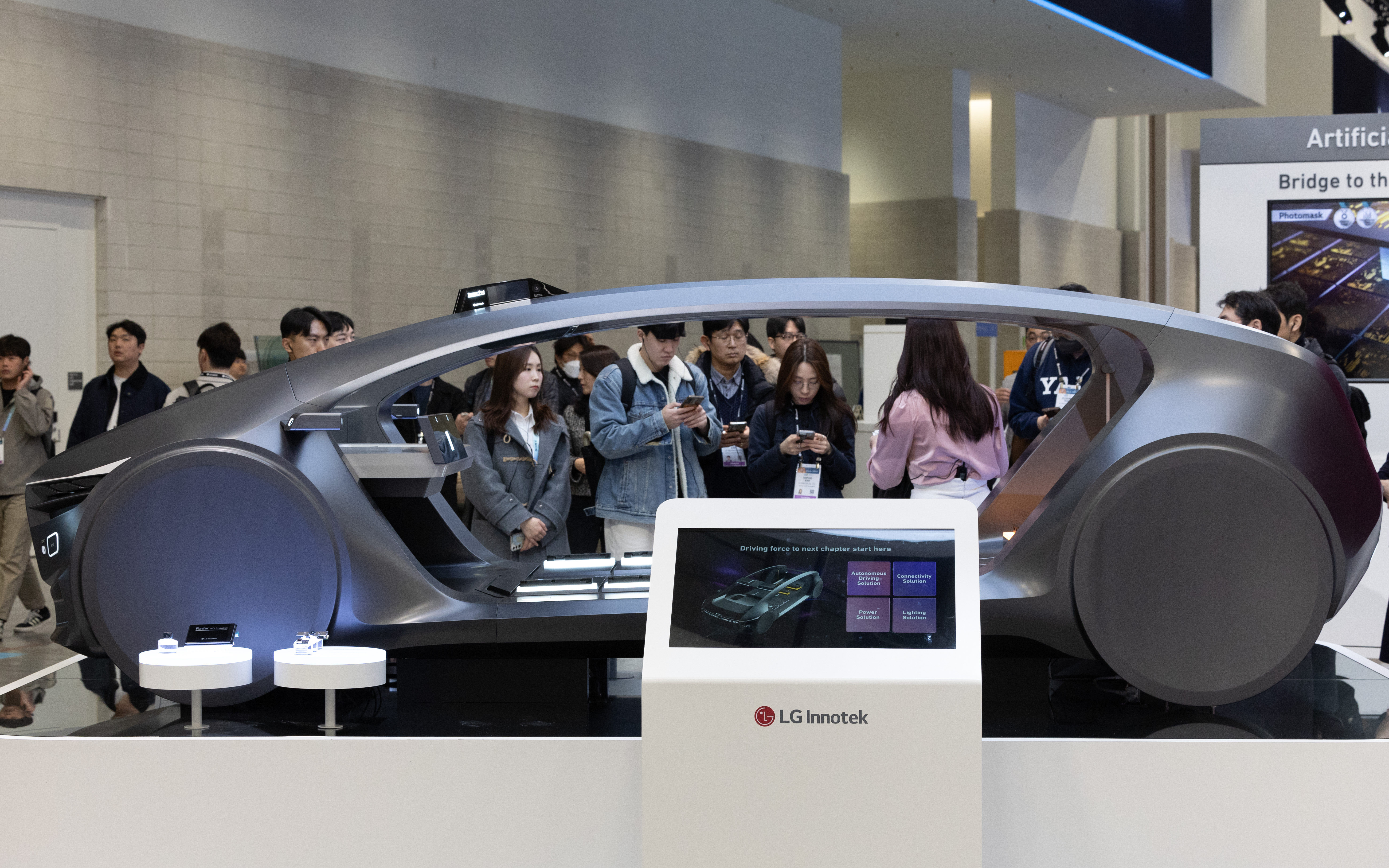 IBK證 “LG이노텍, 올해 1분기 비수기… 목표 주가 하향” - 조선비즈