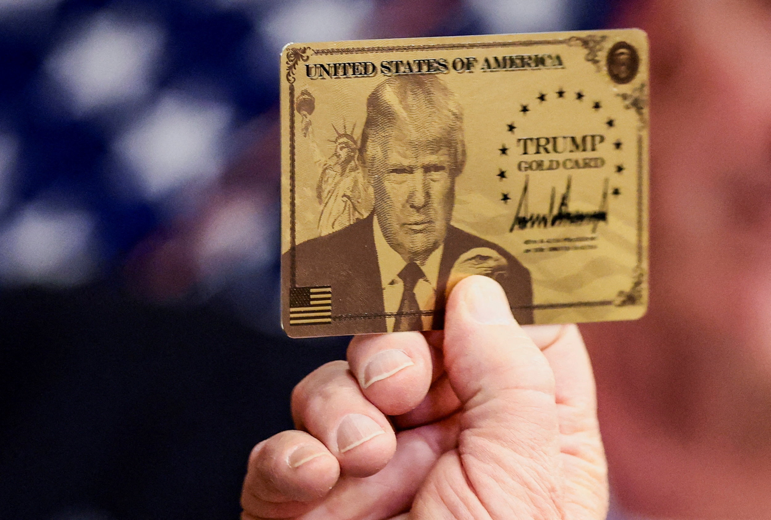 トランプが富裕層移民「ゴールドカード」13億ドル販売と発表 - ChosunBiz
