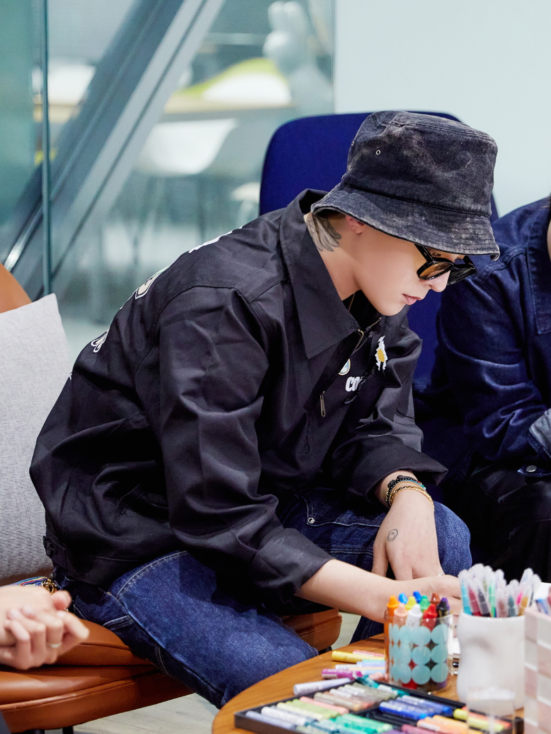 G-Dragon launches character ZO&FRIENDS with IPX-Galaxy Corporation