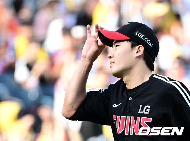 ★韓国の人気★【MLB】★Sportive Medium Bowling Ba.g★ ☆送料・関税込☆MLB☆Sportive Medium Bowling Bag☆
