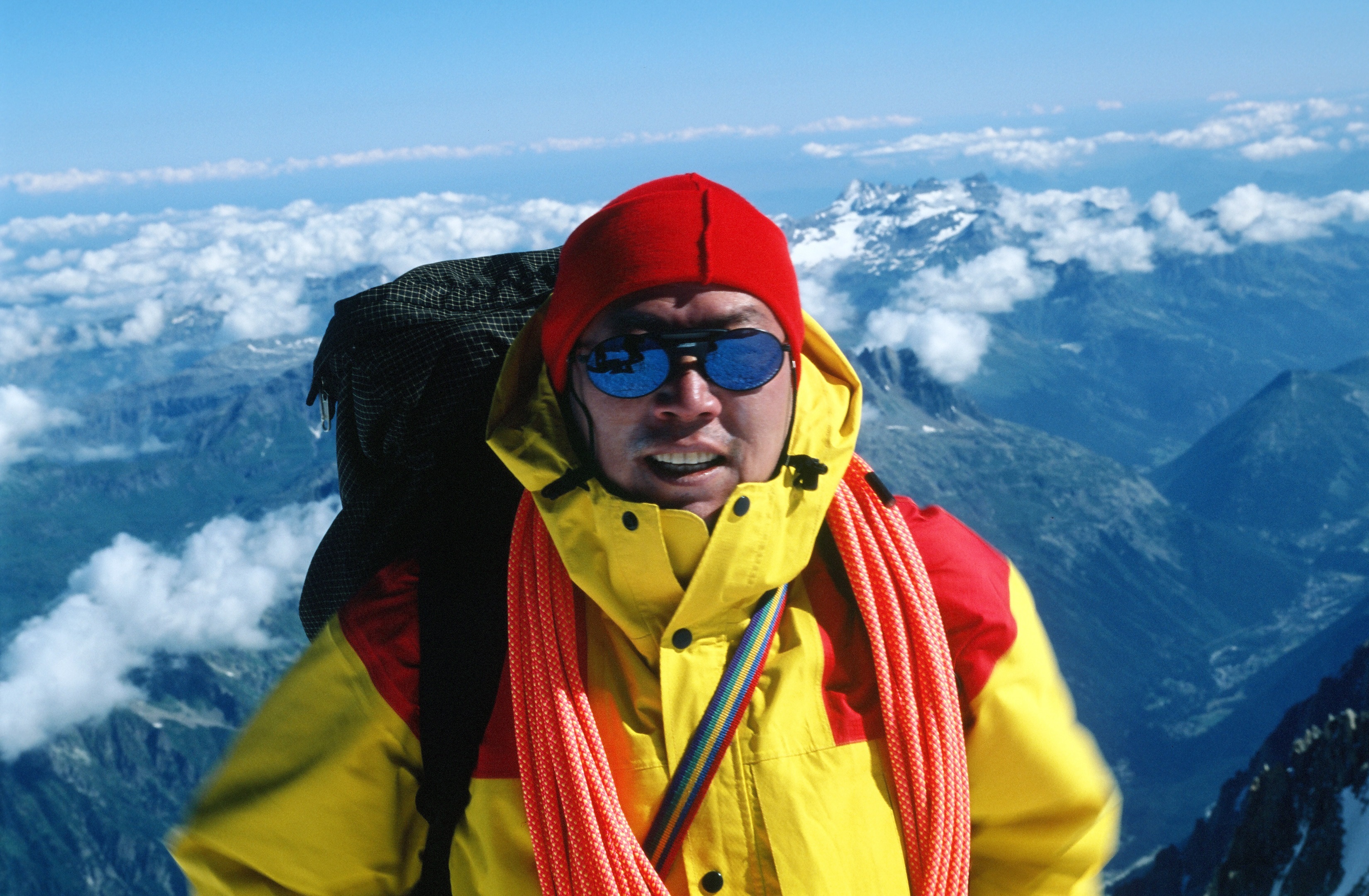 Renowned Mountaineer Heo Young-ho Passes Away at 71